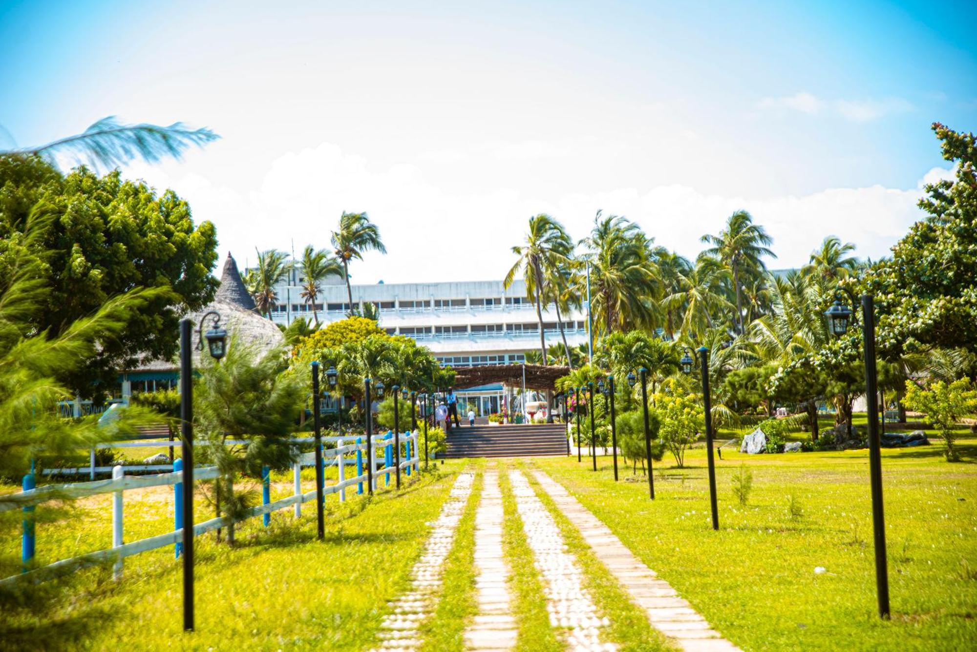 Hotel Sarakawa Lomé Exterior foto